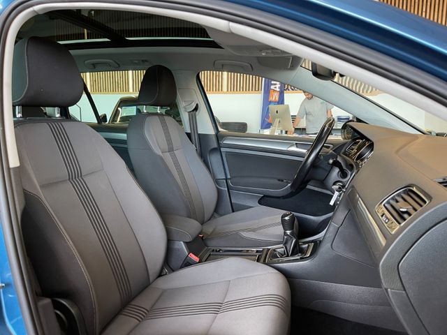 Volkswagen Golf 1.6 TDI BMT ALLSTAR Variant *PANORAMA*NAVI*