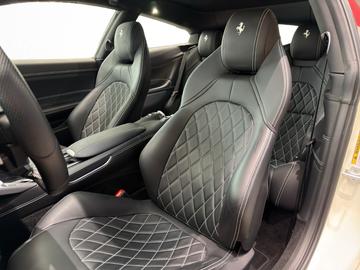 صورة مصغرة 13 لـ 2019 Ferrari GTC4LUSSO