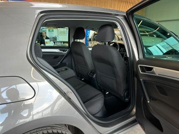 Volkswagen Golf VII Lim. Cup BMT *1.Hand*ACC*AHK*