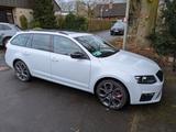 Skoda Octavia RS 2.0TSI DSG COLUMBUS
