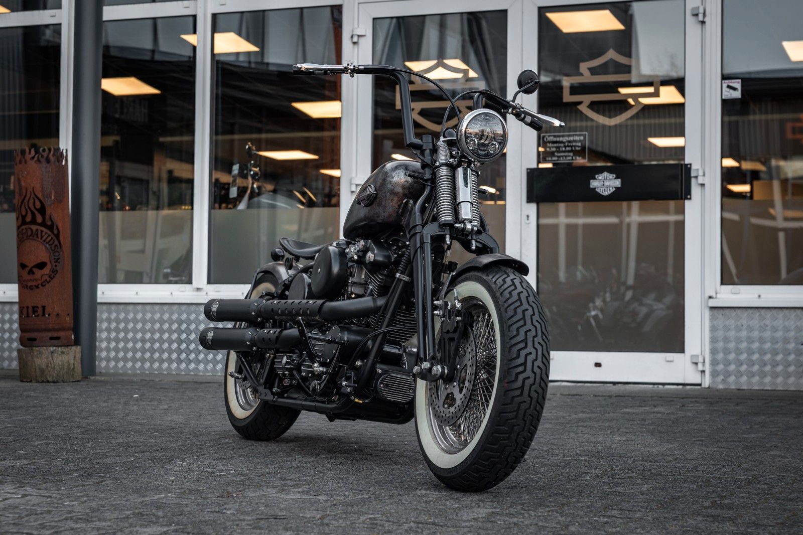 Fahrzeugabbildung Harley-Davidson Softail FAT BOY FLSTF - CUSTOM UMBAU - VERGASER