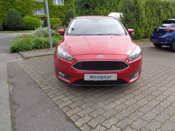Fotografie Ford Focus Cool & Connect Turnier 1.0 EcoBoost