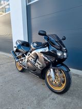 Honda CBR900RR Fireblade - Angebote entsprechen deinen Suchkriterien