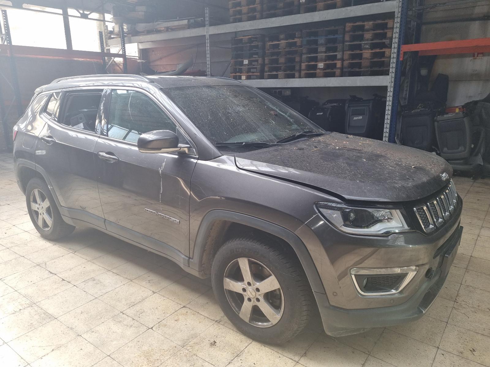 Jeep Compass Limited FWD