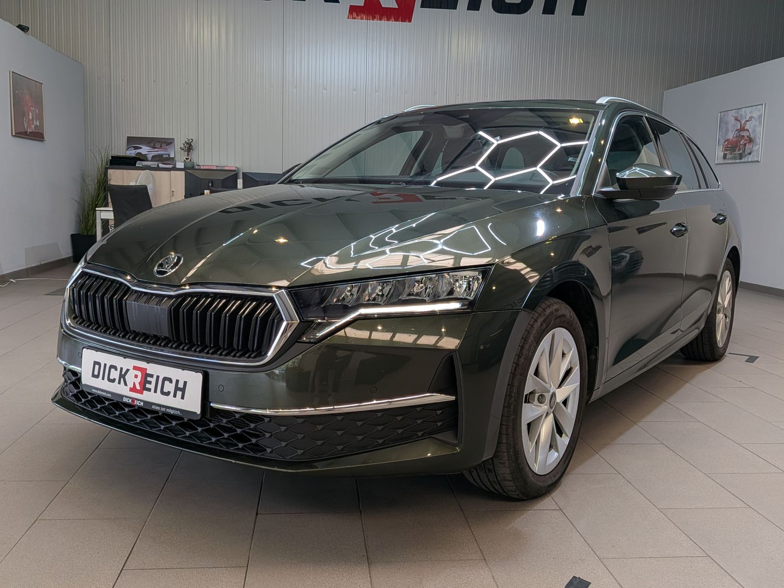 Fahrzeugabbildung SKODA Octavia 1.5TSI mHEV Selection TEMP*LED*CAM*PANO*