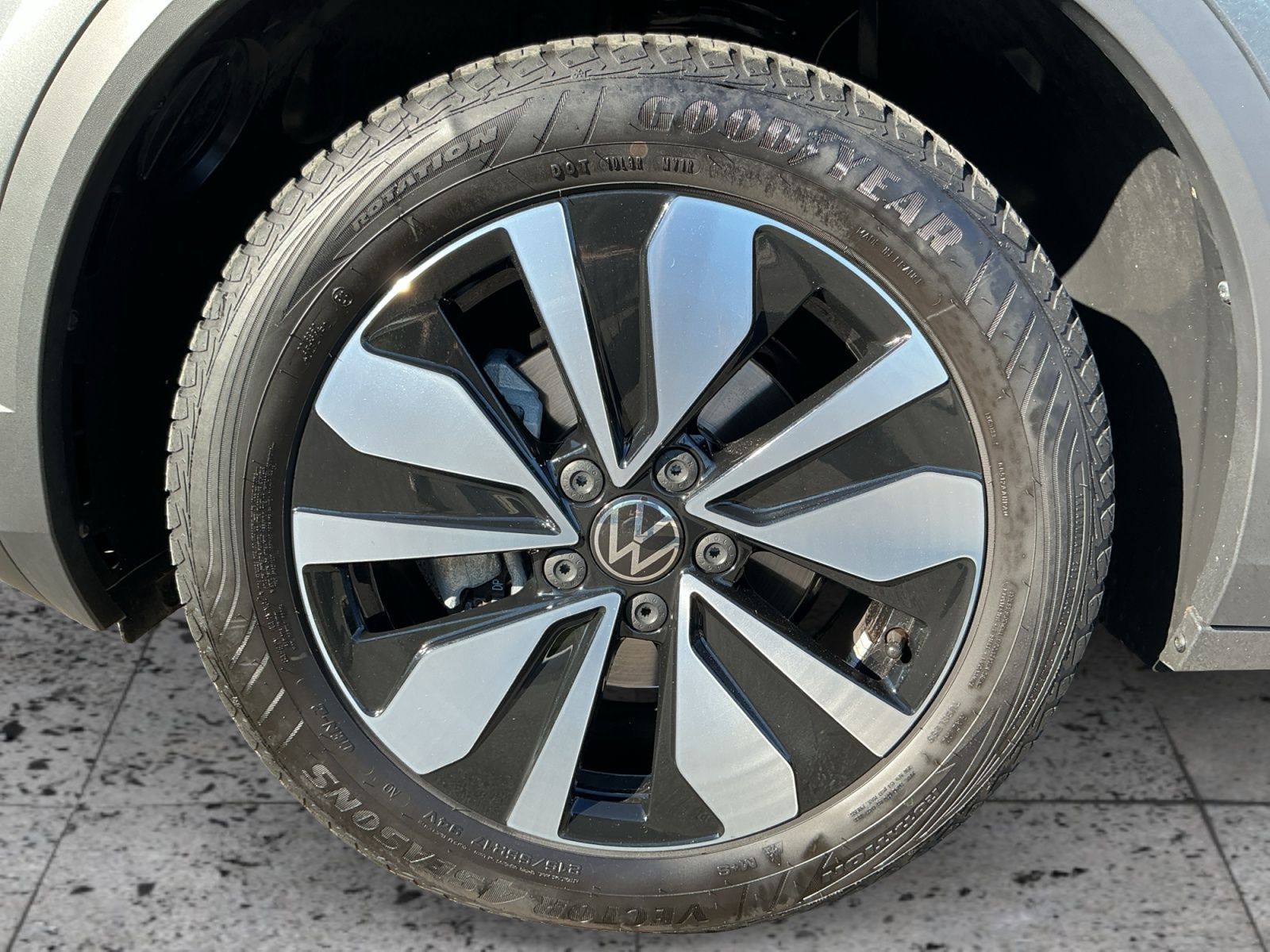 Volkswagen T-Roc - Bild 8