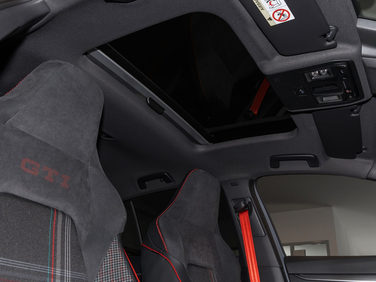 Volkswagen Golf  2,0 TSI DSG GTI Edition 50 PERFORMANCE-PAK foto 11