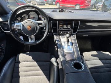 Porsche Panamera - 7