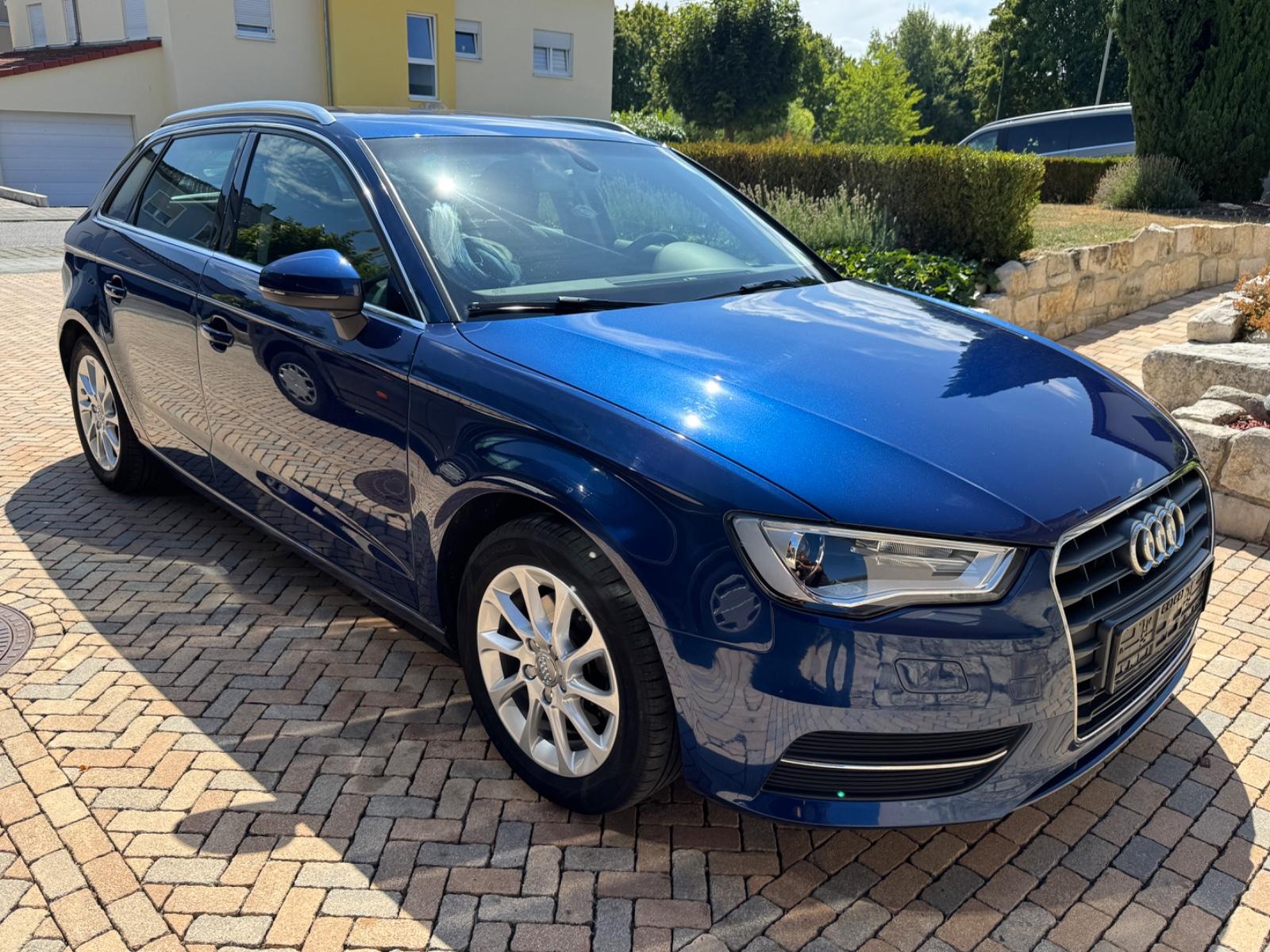 Audi A3 Sportback attraction 1. Hand