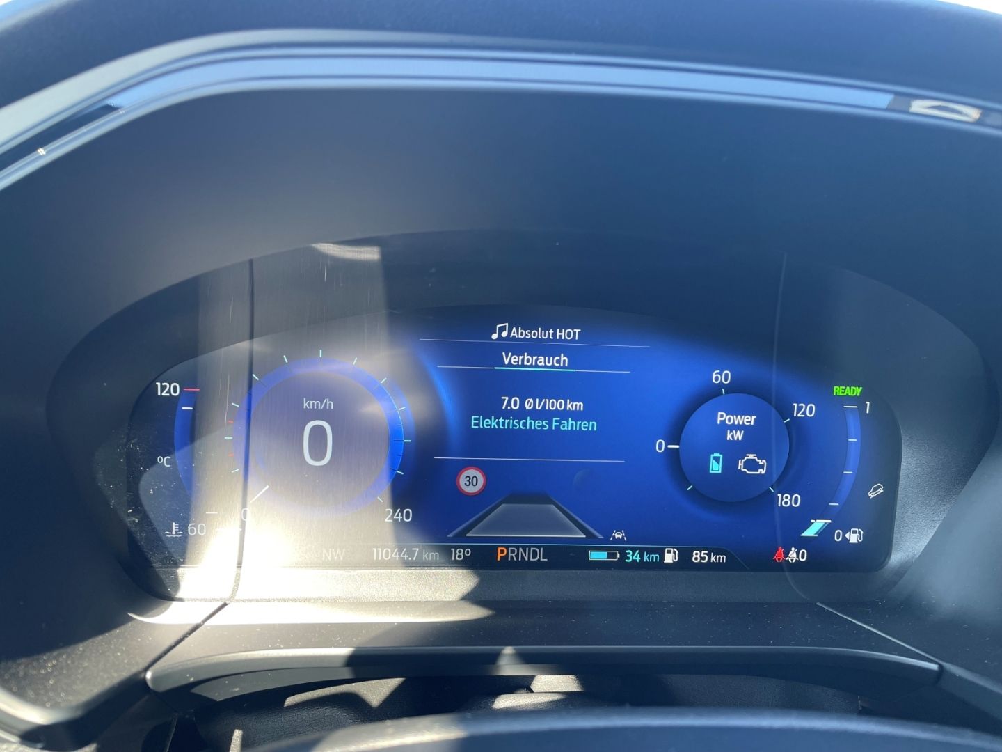 Fahrzeugabbildung Ford Kuga PHEV ST-Line X VerkehrszeichenERK Kamera