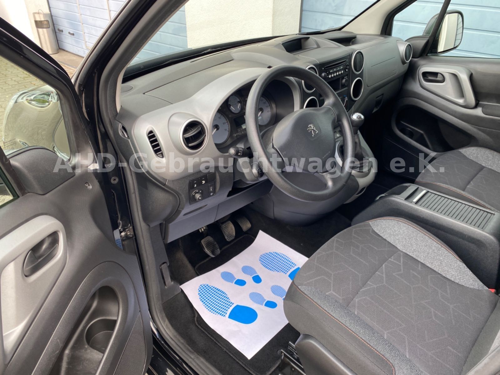 Fahrzeugabbildung Peugeot Partner Tepee 1.6