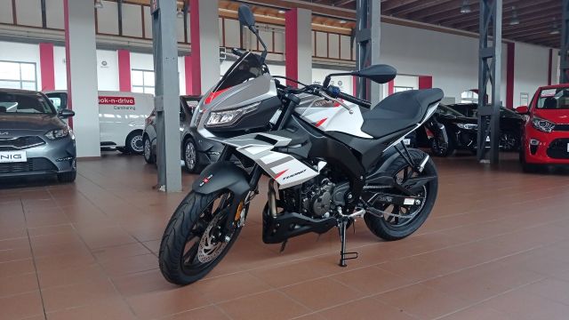 Aprilia TUONO 125 ABS Super Naked Style