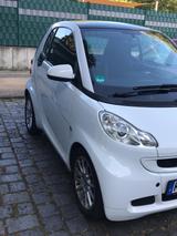 Smart ForTwo coupé 1.0 52kW mhd white limited - Sportwagen bis 5.000 Euro