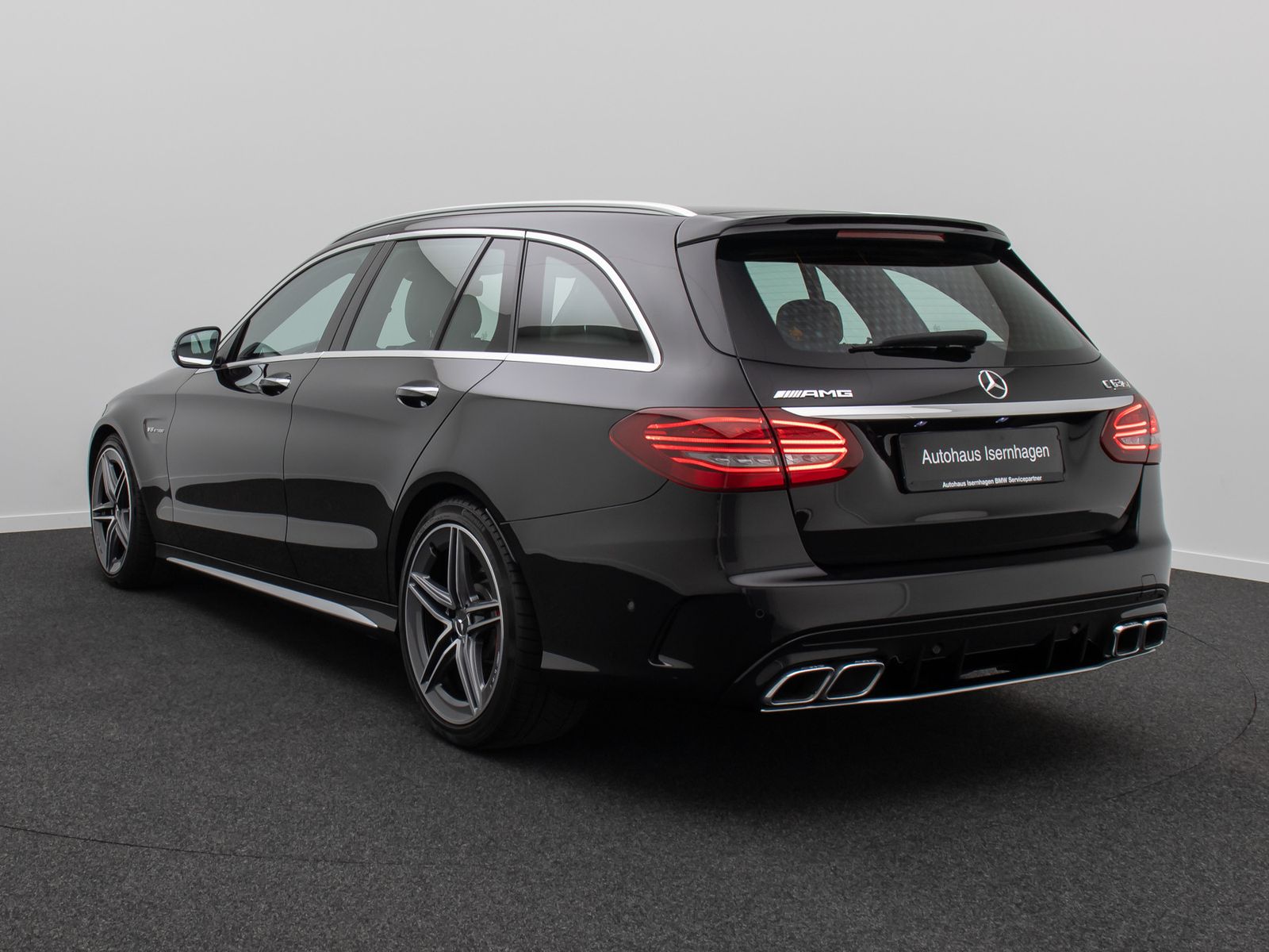 Fahrzeugabbildung Mercedes-Benz C 63 AMG Panorama DAB Burmester Komfort Voll