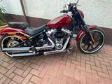 Harley-Davidson Breakout 114 - Offers