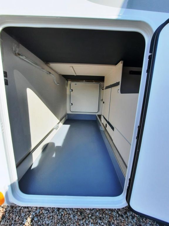 Fahrzeugabbildung LMC Tracer 730 EL Verfüg./Sparen Sie 10.661,- €