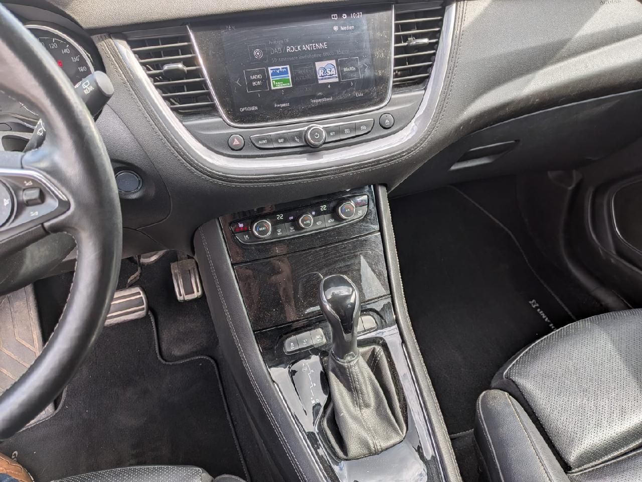 Fahrzeugabbildung Opel Grandland 1.6D Ultimate AT8 incl. WKR
