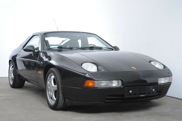 Porsche 928 GTS Automatik