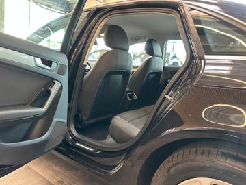 MYAUTOCENTER – Gebraucht- und Jahreswagen mit Werkstattservice in Pfaffenhofen Audi A4 *AHK*TEMPO*PDC*SitzH*