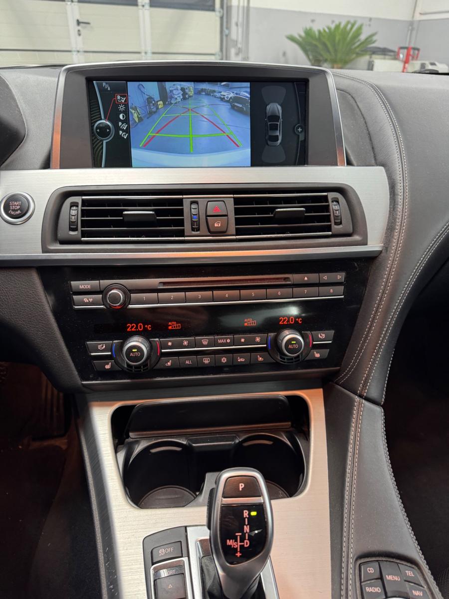 BMW 650 i xDrive Coupé V8 408 ch – Pack M – Toit panoramique – Sièges confort ventilés et chauffants – HUD – Caméras 360°