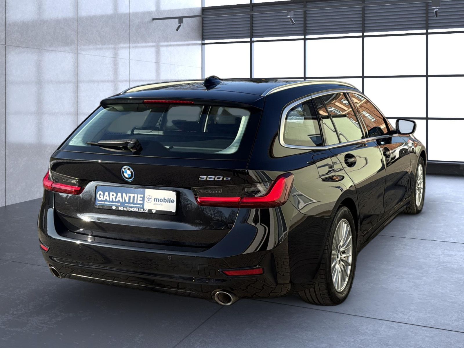 Fahrzeugabbildung BMW 320 e Sport Line/ 1. Hand / unfallfrei