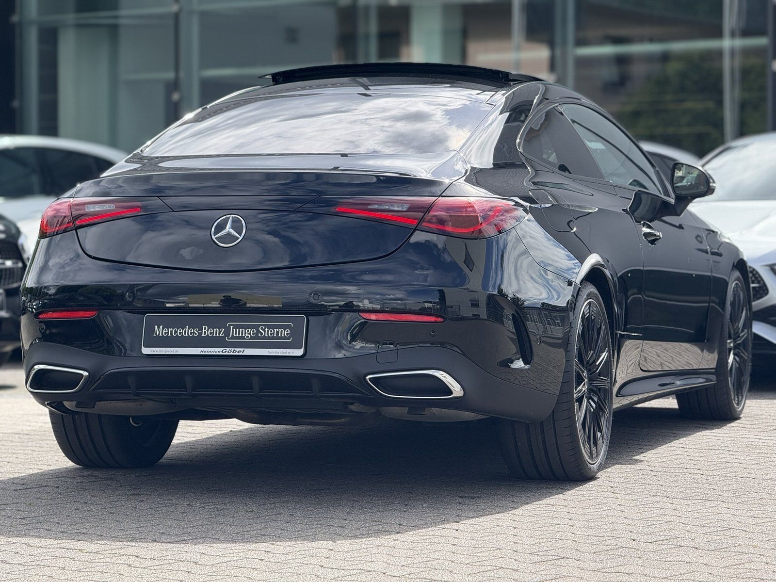 Fahrzeugabbildung Mercedes-Benz CLE 300 4M AMG*LEDER*MEMORY*PANO*20ZOLL*360°KAM