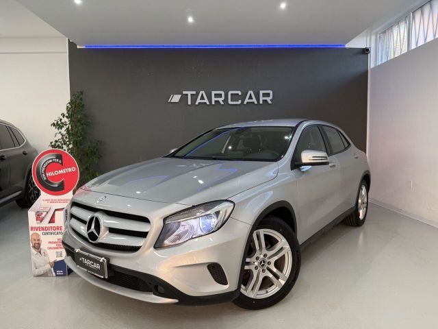 MERCEDES-BENZ GLA 180