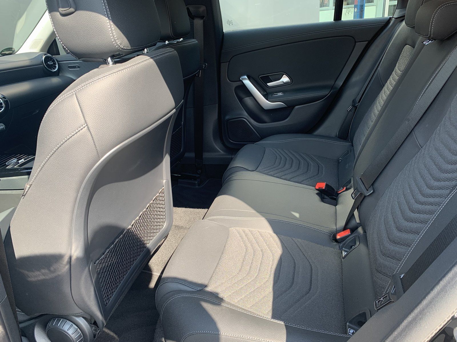 Fahrzeugabbildung Mercedes-Benz CLA 180 SB Progressive (EURO 6d)