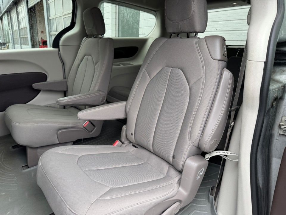 Fahrzeugabbildung Chrysler Pacifica 3.6 LX Kamera PDC unfallfrei erste Hand