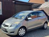 Toyota Yaris 1,33-l-Dual-VVT-i Sol KLIMAANLAGE PDC MFL - Toyota Yaris: Sol