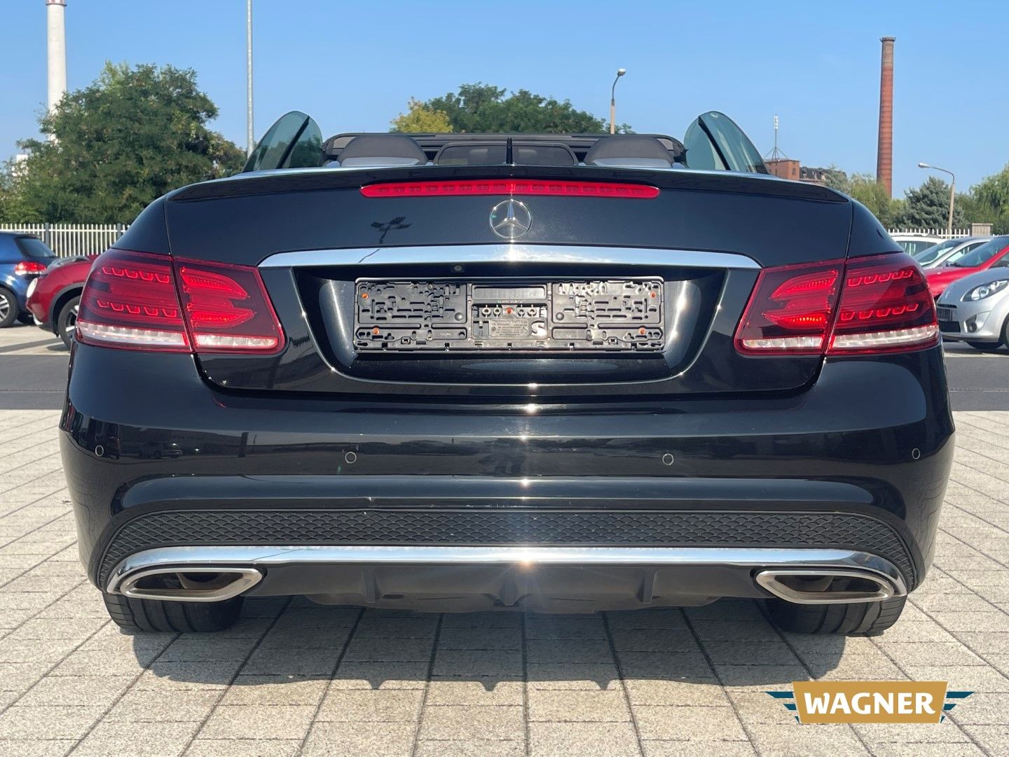 Fahrzeugabbildung Mercedes-Benz E 400 Cabrio AMG Paket Sportsitze