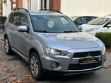 Mitsubishi Outlander Motion2WD-Leder-Xenon-Hu:4/27-Garantie