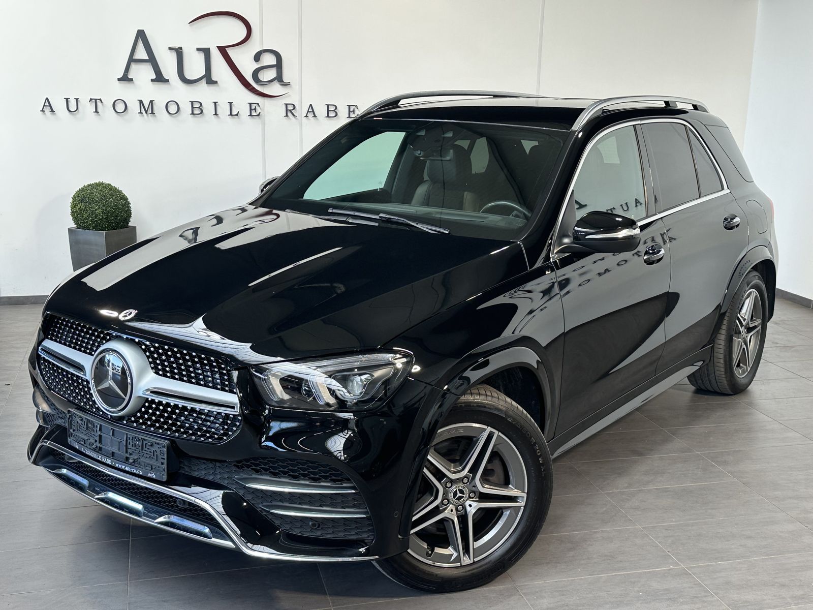 Fahrzeugabbildung Mercedes-Benz GLE 350de 4Matic AMG-Line NAV+LED+AHK+HEAD-UP+DD