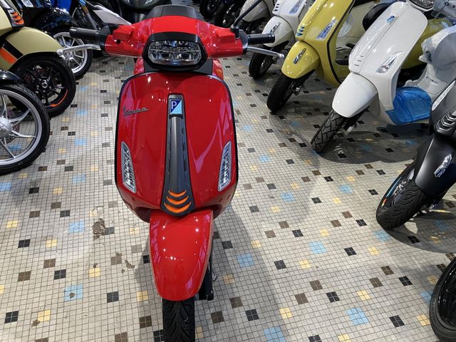 Vespa Sprint 125 S E5+ ROSSO CORAGGIOSO