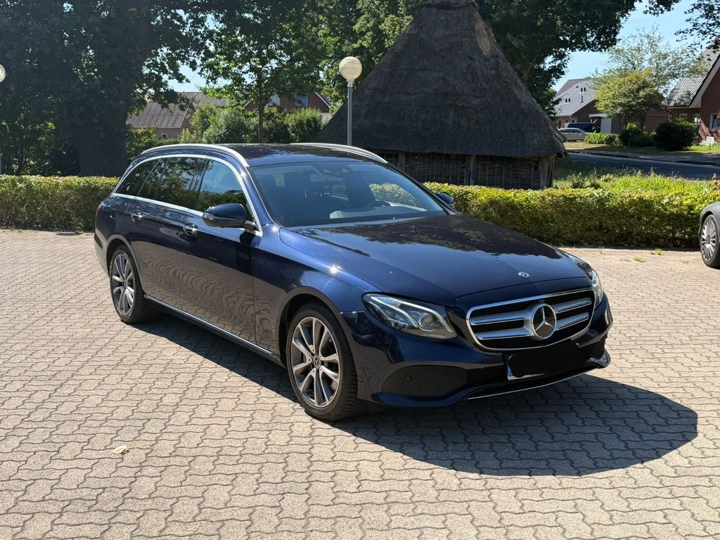 Image of Mercedes-Benz E 400