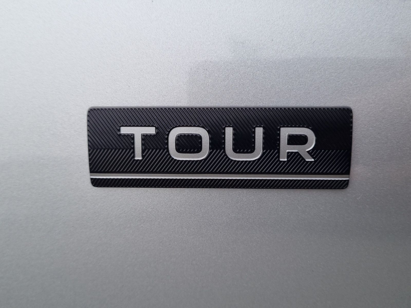 Fahrzeugabbildung SKODA Kamiq Tour 1,0 TSI 85KW/110PS Fahrassi Clever