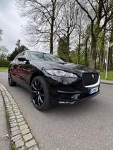 Jaguar F-Pace 3.0 Portfolio, Zahnriemen neu, Pano,AHK - Jaguar F-Pace in Duisburg