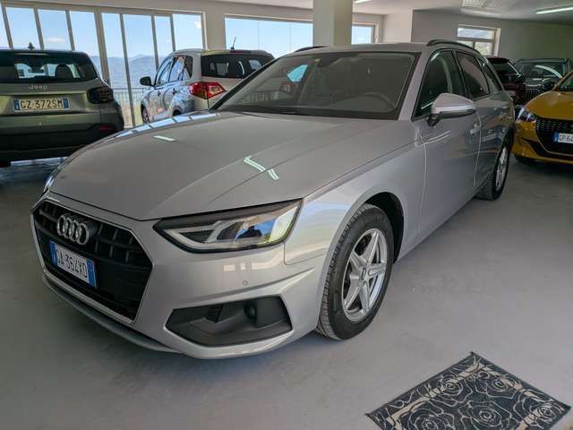 Audi A4 - 1