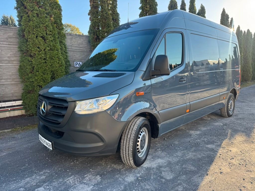 Image of Mercedes-Benz eSprinter