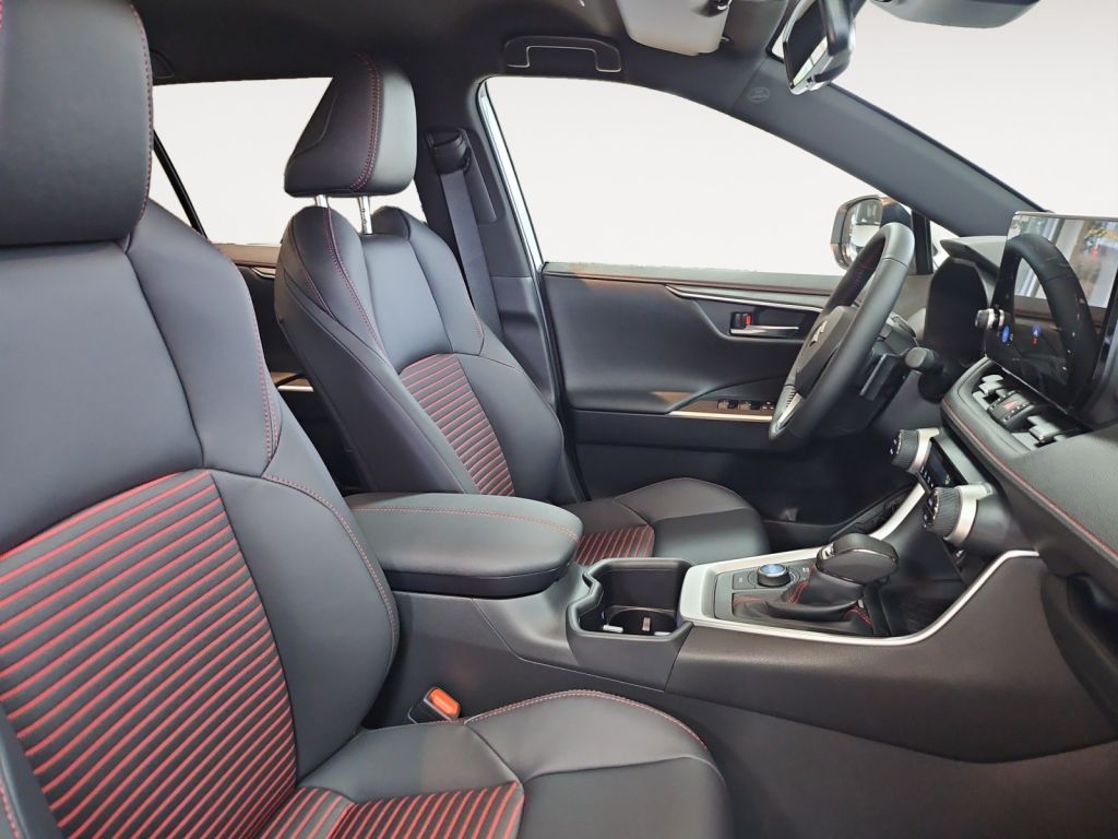 Fahrzeugabbildung Suzuki Across PLUG-IN HYBRID