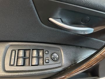 BMW X3 3.0d *Klima*SHZ*Navi*Xenon*TV*PDC*AHK*TÜV*