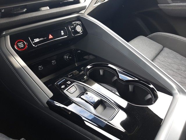 Fahrzeugabbildung Audi Q5 Sportback S line TDI quattro Tech+ AHK 20"