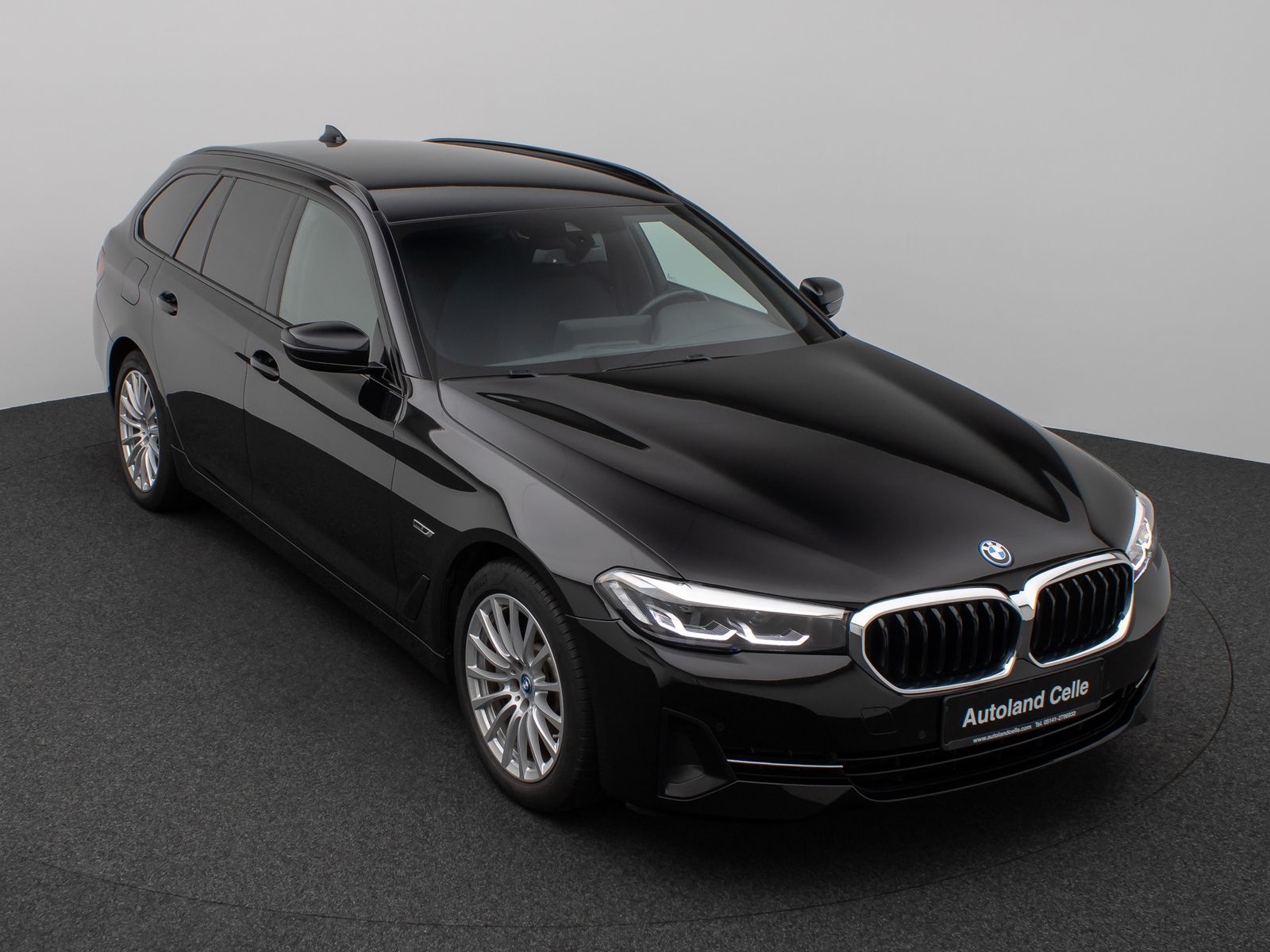Fahrzeugabbildung BMW 530e H/K DAB AHK Komfort Alarm 4xKlima 18Zoll
