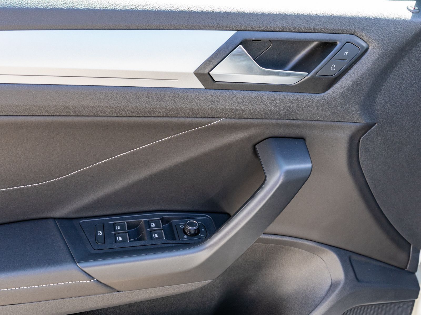 Volkswagen T-Roc - Bild 11