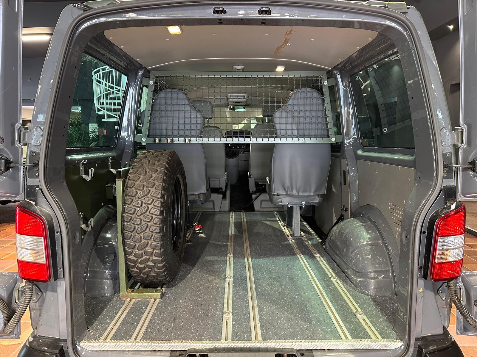 Volkswagen T5 WIDDER 4MOTION ROCKTON SEIKEL BUNDESWEHR OFFR