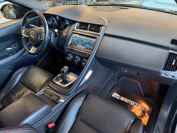 Jaguar E-Pace *HEAD-UP*PANO*MEMORY*KEYLESS*ACC*NAV*