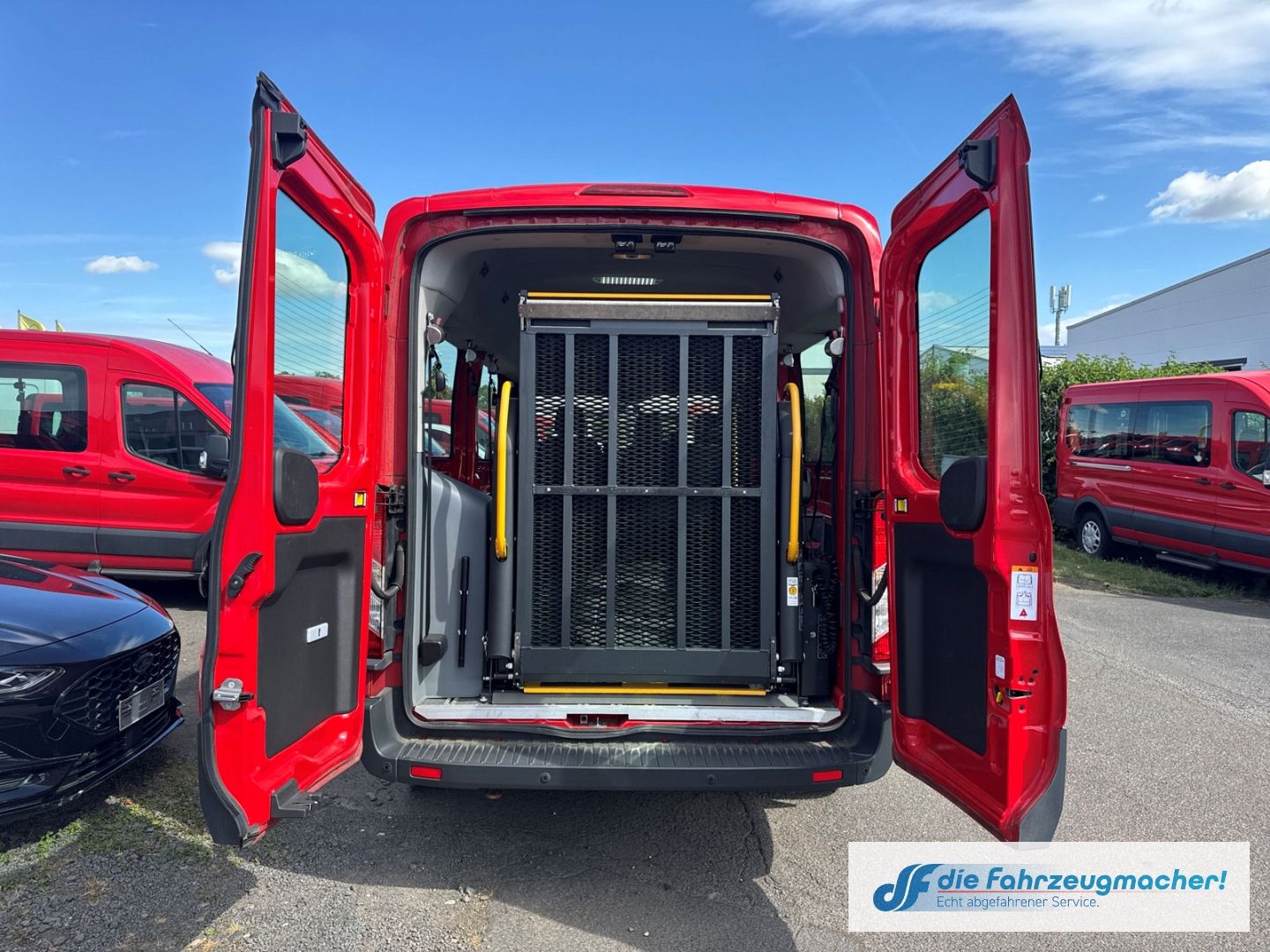 Fahrzeugabbildung Ford Transit Kombi 350 L3 Trend StandHZG *2520 *EXPOR