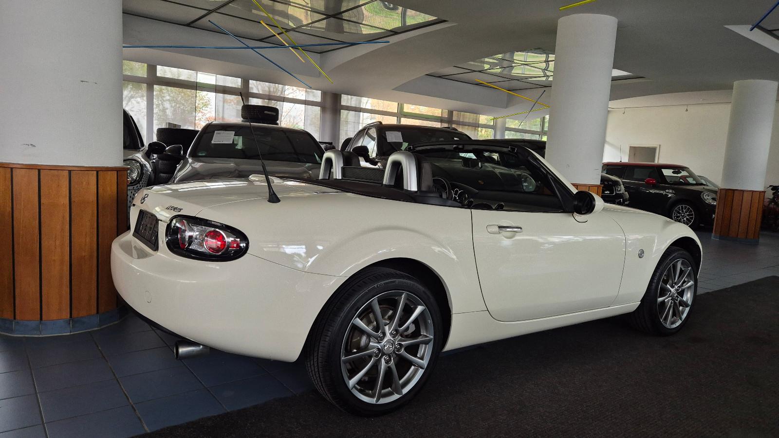 Mazda MX-5 1.8 Niseko | 126 ch | BVM | Cuir | Sièges chauffants | 2 jeux de jantes alu | Pneus été et hiver