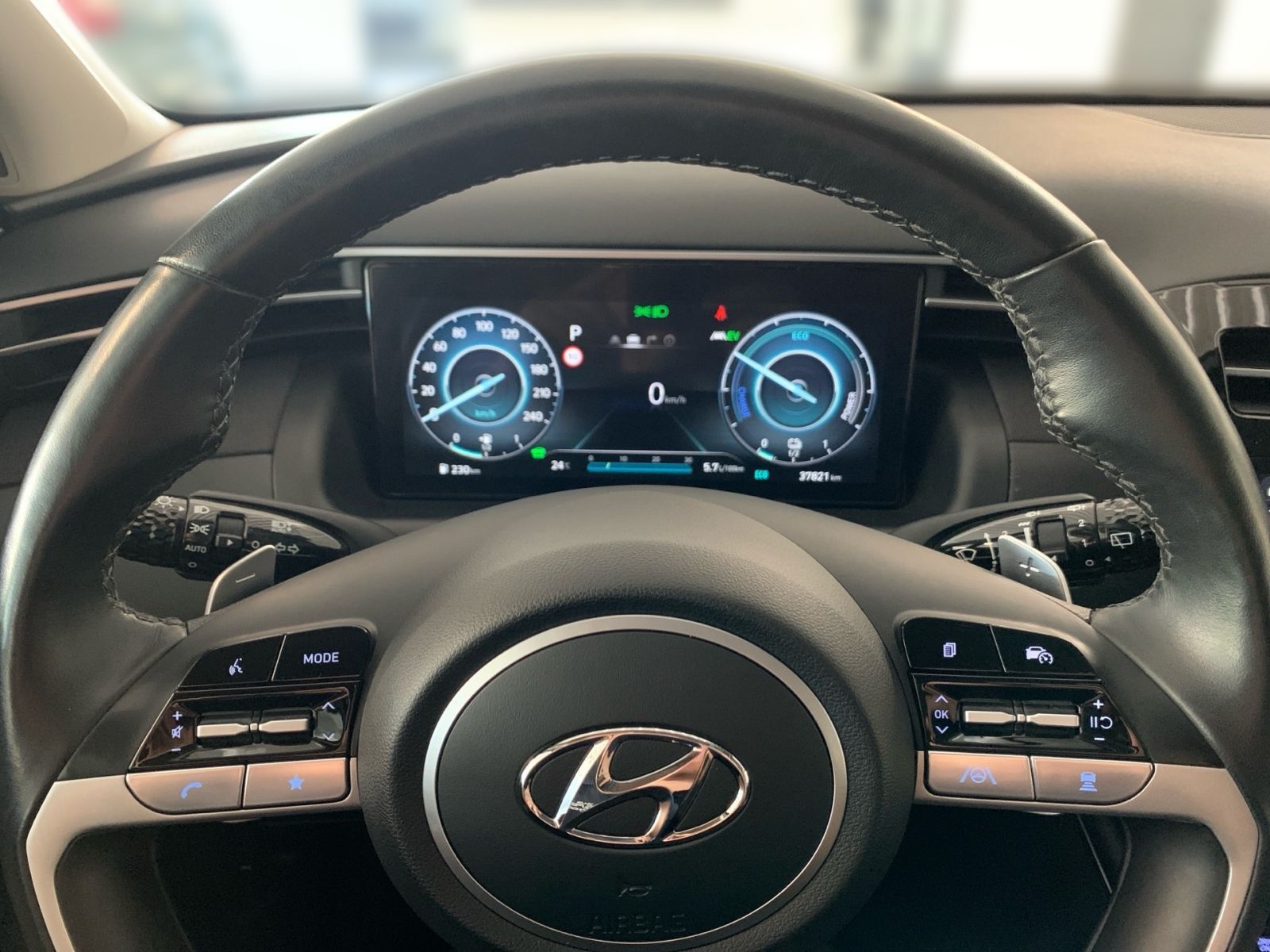 Fahrzeugabbildung Hyundai TUCSON 1.6 T-GDI Trend Plug-In Hybrid 4WD LED