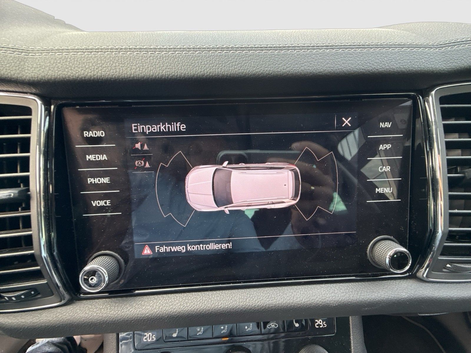Fahrzeugabbildung SKODA Kodiaq Style 4x4 TDI  DSG Matrix Navi GRA AHK VC